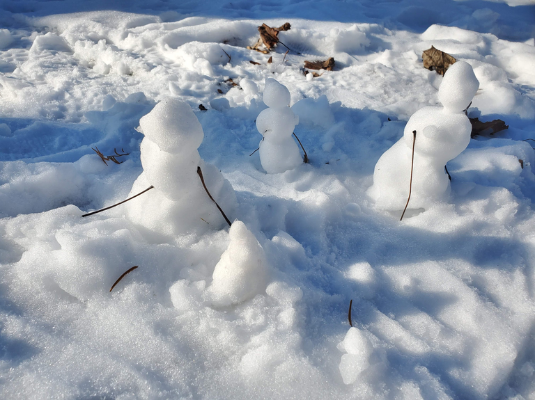 mini snowmen